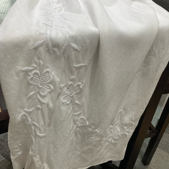 Long white linen dress - Picture 7 of 14